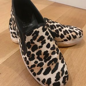 Vince Camuto Slip-On Snow Leopard Sneakers Size 7
